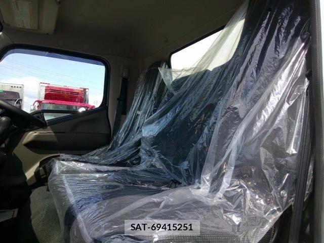 Mitsubishi CANTER 2026-03 7978747-20