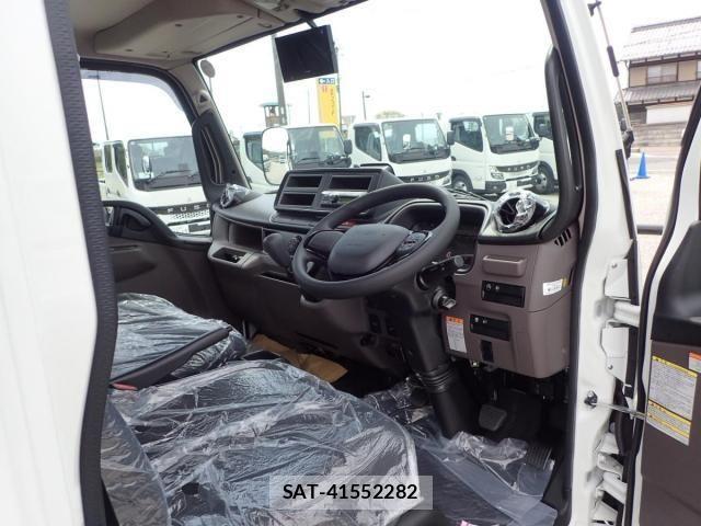 Mitsubishi CANTER 2026-04 7978731-11