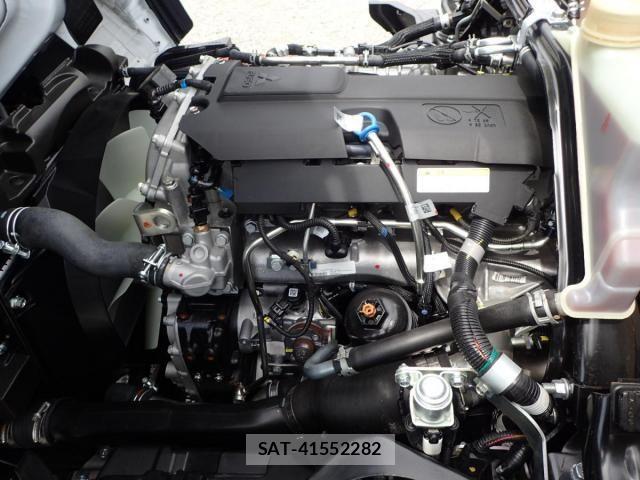 Mitsubishi CANTER 2026-04 7978731-23