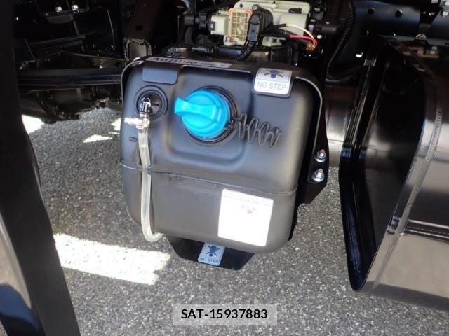 Mitsubishi CANTER 2026-04 7978704-13