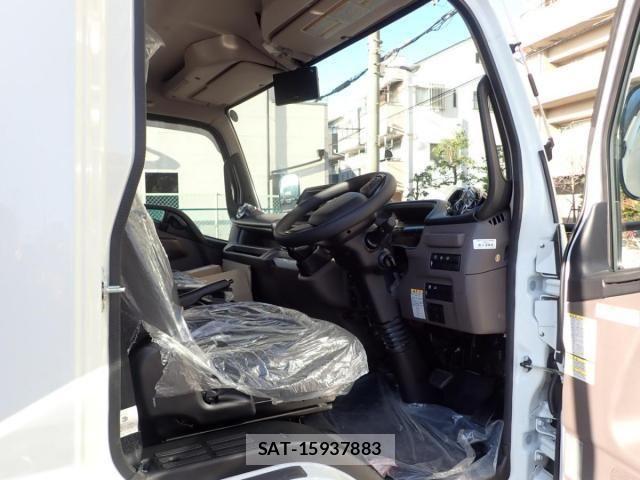 Mitsubishi CANTER 2026-04 7978704-16