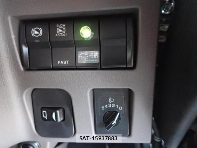 Mitsubishi CANTER 2026-04 7978704-23
