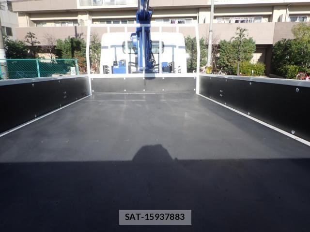 Mitsubishi CANTER 2026-04 7978704-6