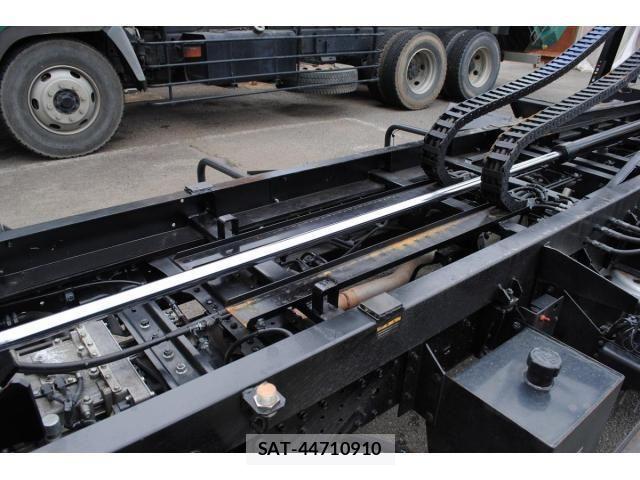 Mitsubishi CANTER 2013-03 7978732-19