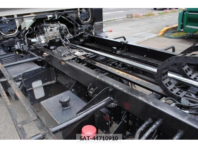 Mitsubishi CANTER 2013-03 7978732-21