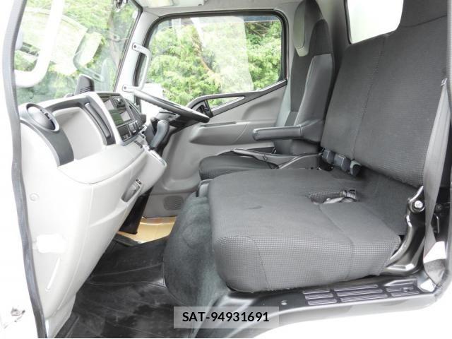 Mitsubishi CANTER 2023-09 8034724-24