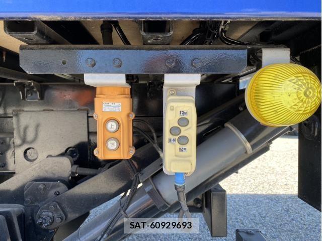 Mitsubishi CANTER 2021-07 8034722-13