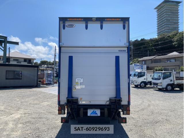 Mitsubishi CANTER 2021-07 8034722-6