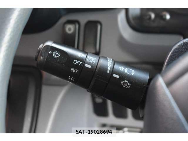 Mitsubishi CANTER 2016-03 8034727-15