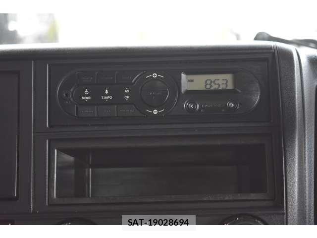 Mitsubishi CANTER 2016-03 8034727-21