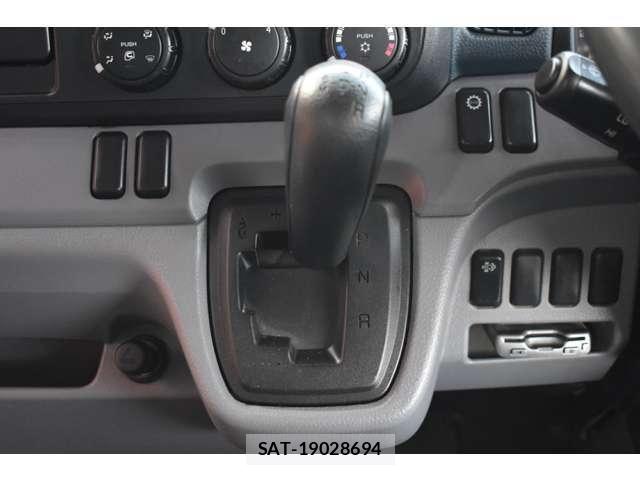 Mitsubishi CANTER 2016-03 8034727-3