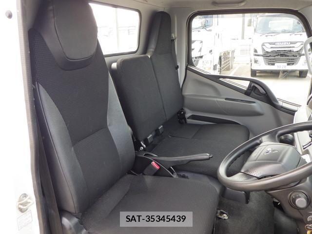 Mitsubishi CANTER 2021-02 8034729-16
