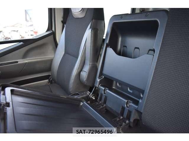 Mitsubishi CANTER 2017-01 8034726-14
