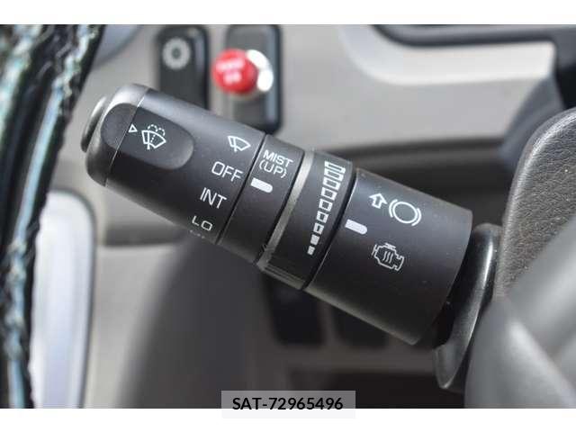 Mitsubishi CANTER 2017-01 8034726-18