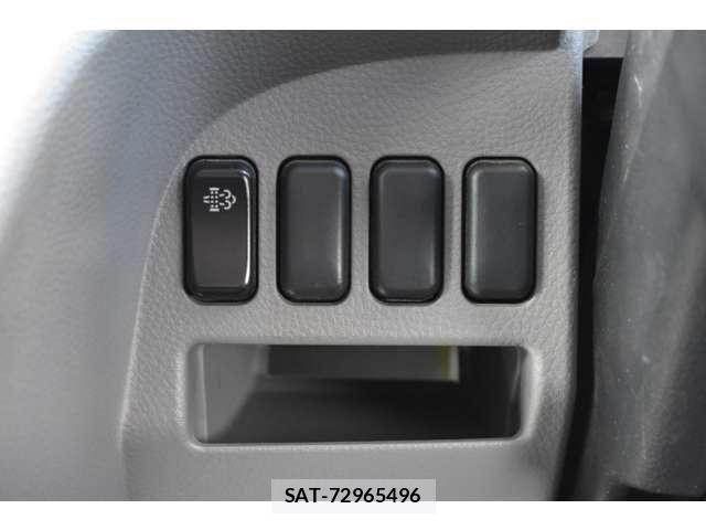 Mitsubishi CANTER 2017-01 8034726-21
