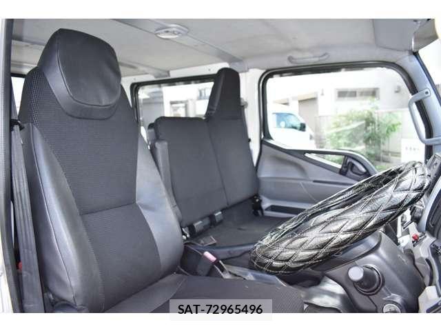Mitsubishi CANTER 2017-01 8034726-6