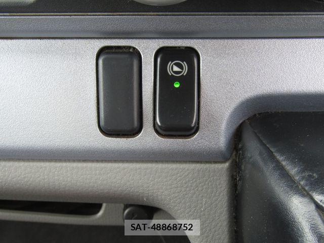 Mitsubishi CANTER 2017-05 8034733-14
