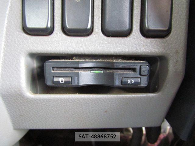 Mitsubishi CANTER 2017-05 8034733-18