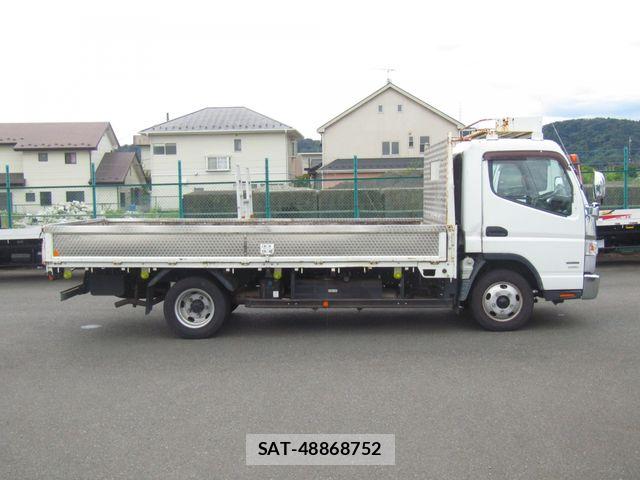 Mitsubishi CANTER 2017-05 8034733-3