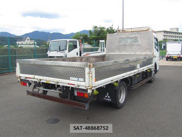Mitsubishi CANTER 2017-05 8034733-4