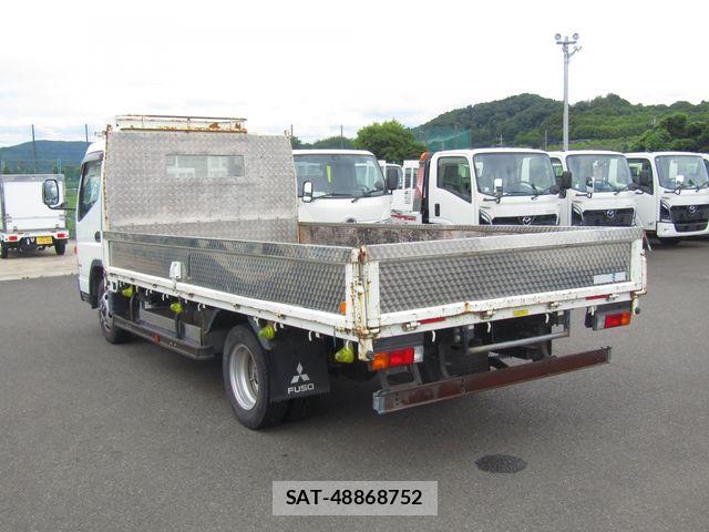 Mitsubishi CANTER 2017-05 8034733-6