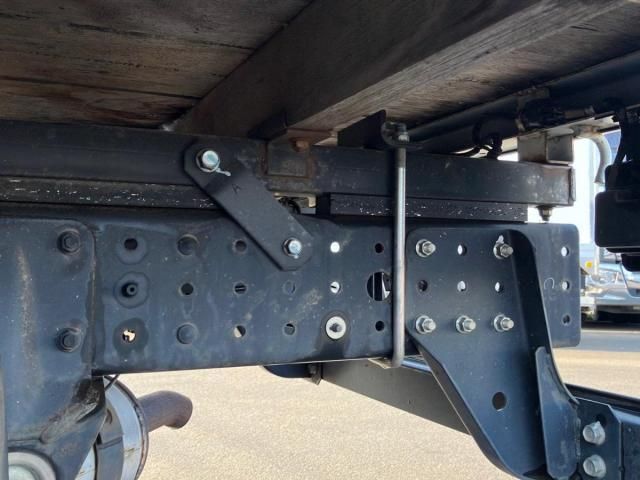 Mitsubishi CANTER 2019-07 8060556-11