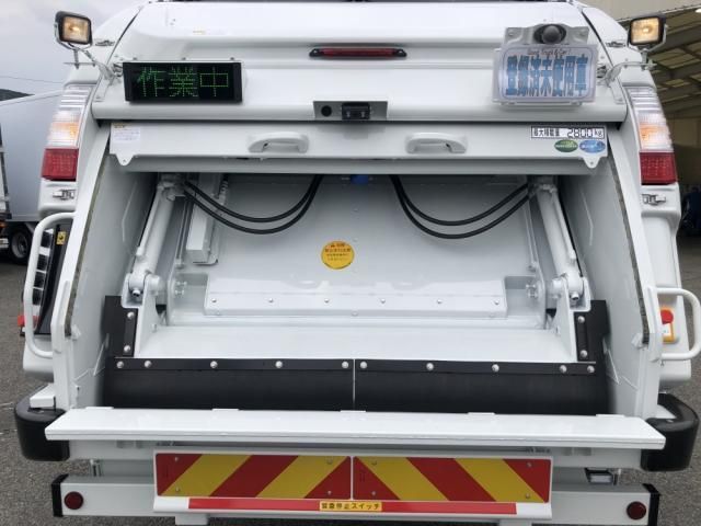 Mitsubishi CANTER 2026-03 8060552-13