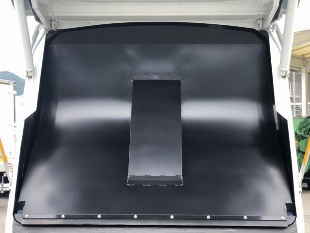 Mitsubishi CANTER 2026-03 8060552-20