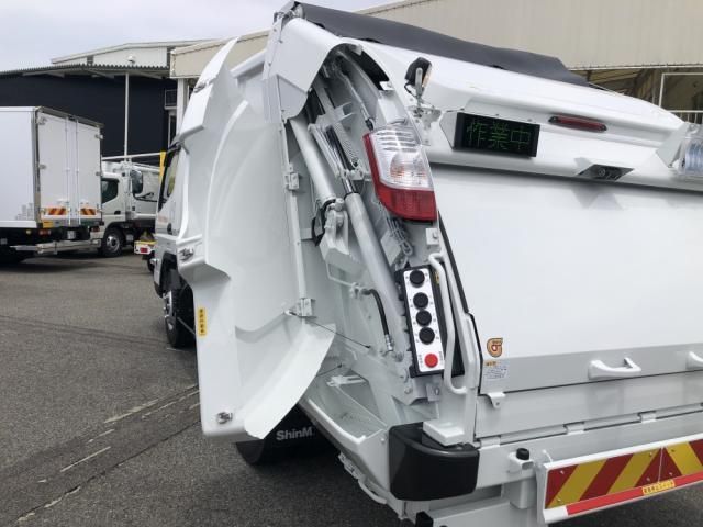 Mitsubishi CANTER 2026-03 8060552-27