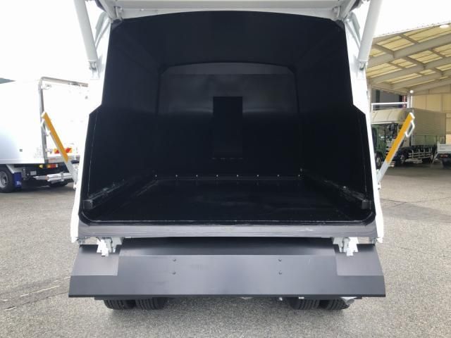 Mitsubishi CANTER 2026-03 8060552-6