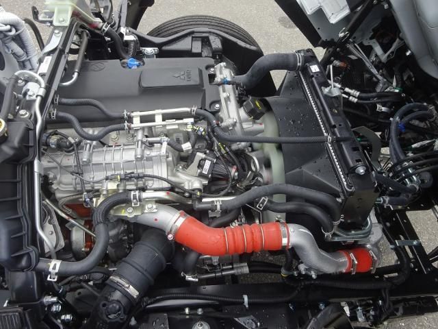 Mitsubishi CANTER 2026-03 8060551-9