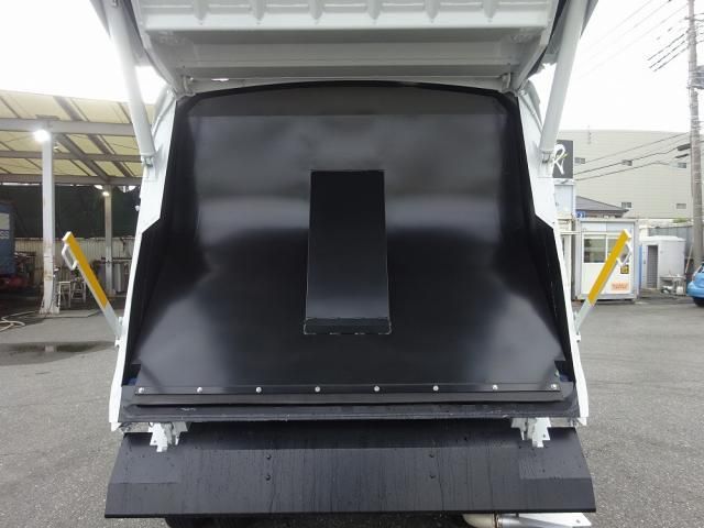 Mitsubishi CANTER 2026-03 8060551-14