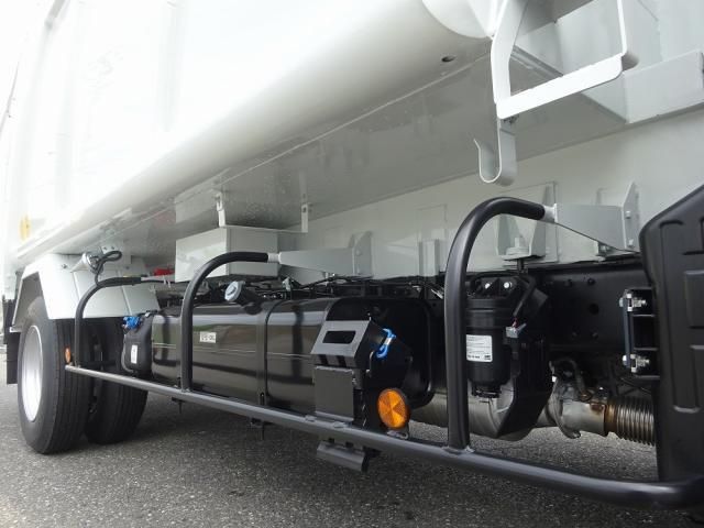 Mitsubishi CANTER 2026-03 8060551-27