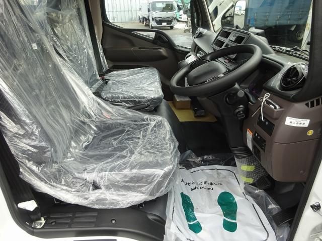 Mitsubishi CANTER 2026-03 8060551-7