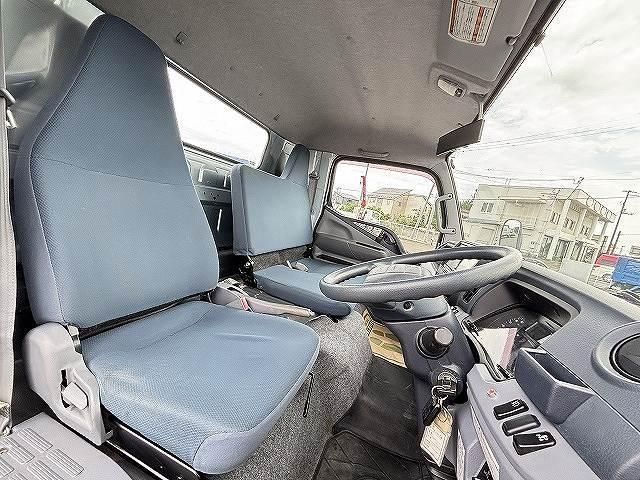 Mitsubishi CANTER 2013-03 8060554-10