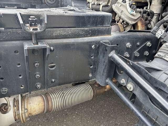 Mitsubishi CANTER 2013-03 8060554-16