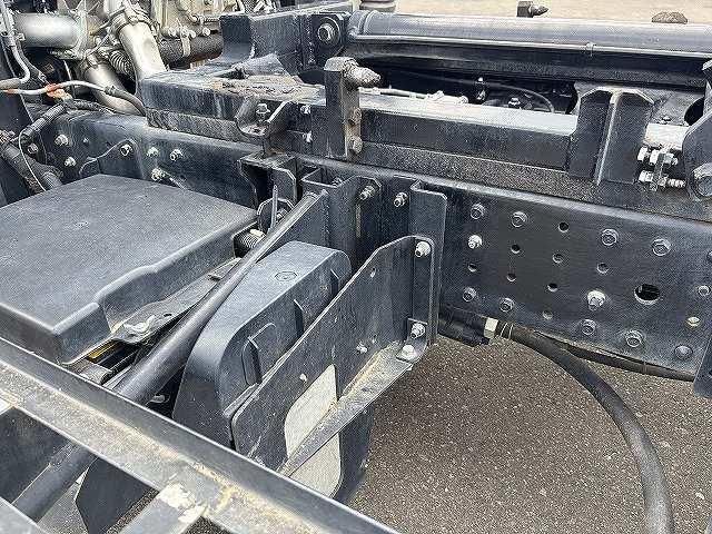 Mitsubishi CANTER 2013-03 8060554-17