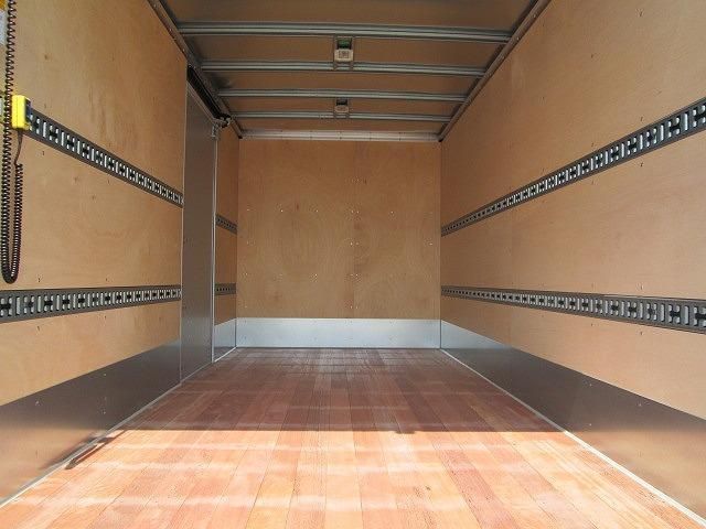 Mitsubishi CANTER 2026-01 8060553-9