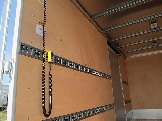 Mitsubishi CANTER 2026-01 8060553-10