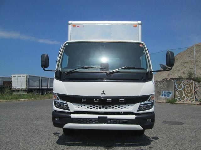 Mitsubishi CANTER 2026-01 8060553-1