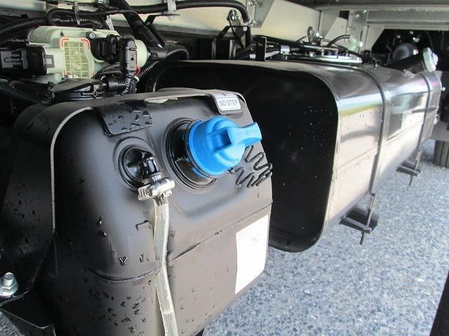 Mitsubishi CANTER 2026-01 8060553-19