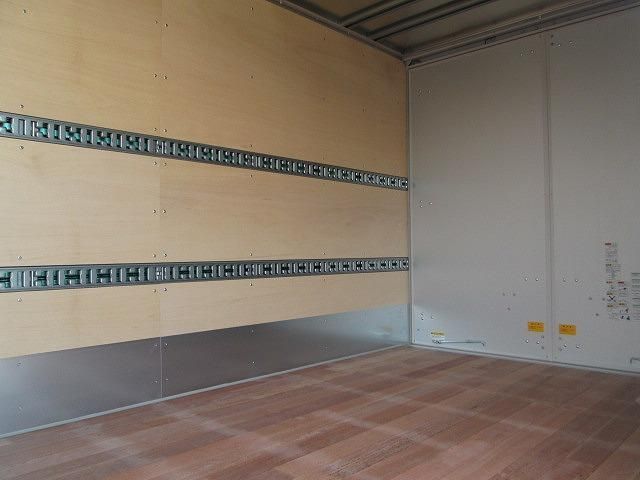 Mitsubishi CANTER 2026-01 8060553-5