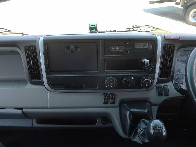Mitsubishi CANTER 2017-11 8060558-16