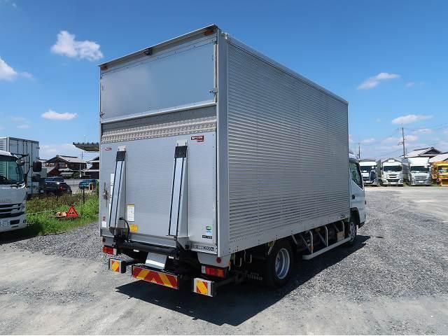 Mitsubishi CANTER 2017-11 8060558-2