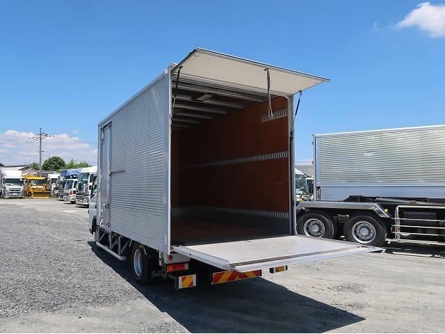 Mitsubishi CANTER 2017-11 8060558-6