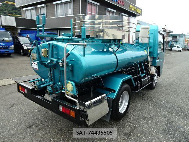Mitsubishi CANTER 2014-06 8073173-1