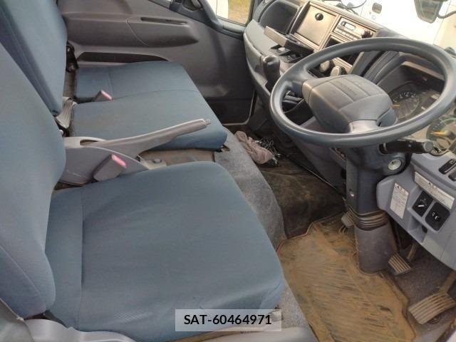 Mitsubishi CANTER 2014-04 8073175-11
