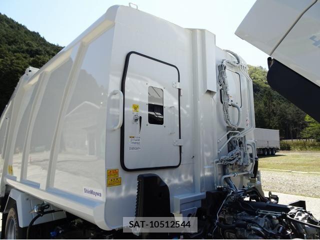 Mitsubishi CANTER 2026-03 8073159-23