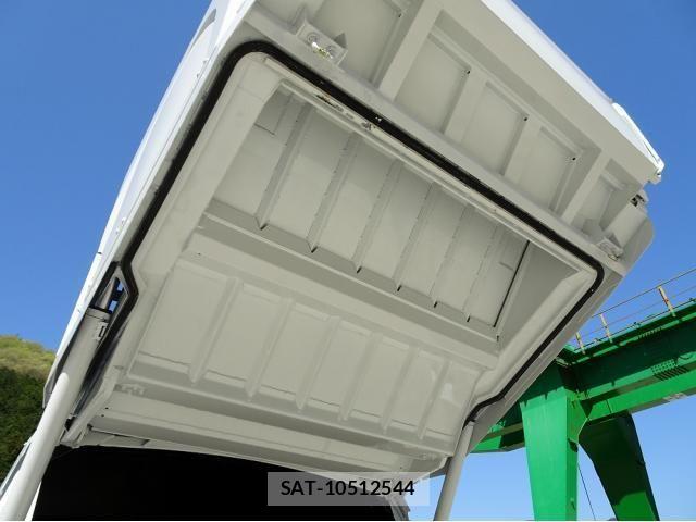 Mitsubishi CANTER 2026-03 8073159-25