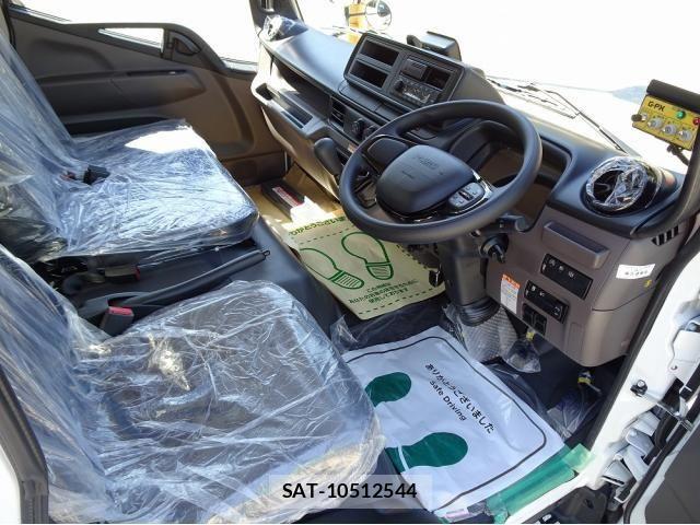 Mitsubishi CANTER 2026-03 8073159-7